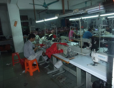 专业服装加工服务 —— 阜南县珂珂依时装经营部